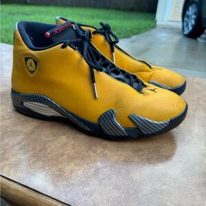 Air Jordan 14 taxi size 9